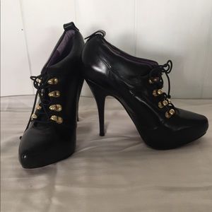 Steve Madden Black Ankle Booties
